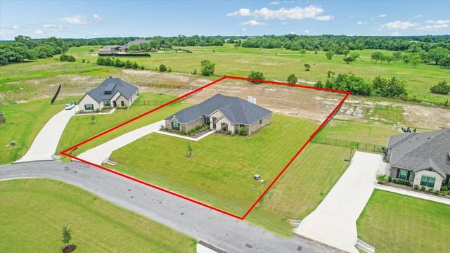 1080 Julian Drive, Van Alstyne, TX 75495