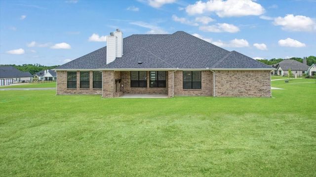 1080 Julian Drive, Van Alstyne, TX 75495