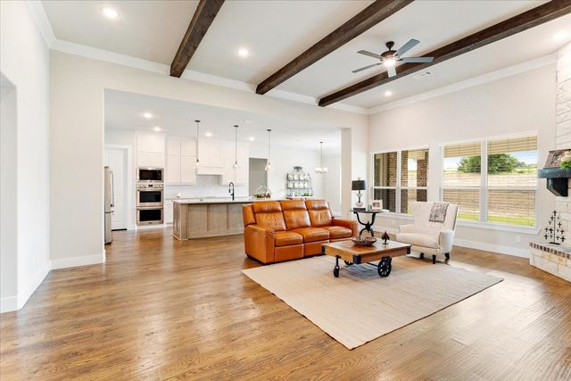 1080 Julian Drive, Van Alstyne, TX 75495