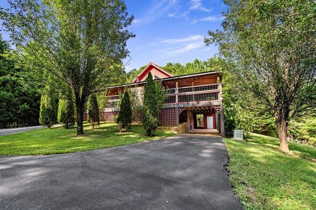271 Postelle Road, Copperhill, TN 37317