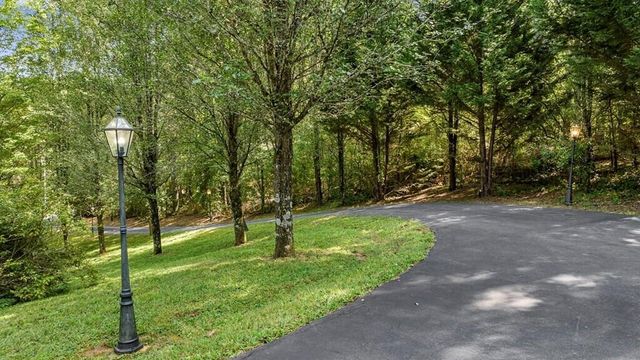 271 Postelle Road, Copperhill, TN 37317