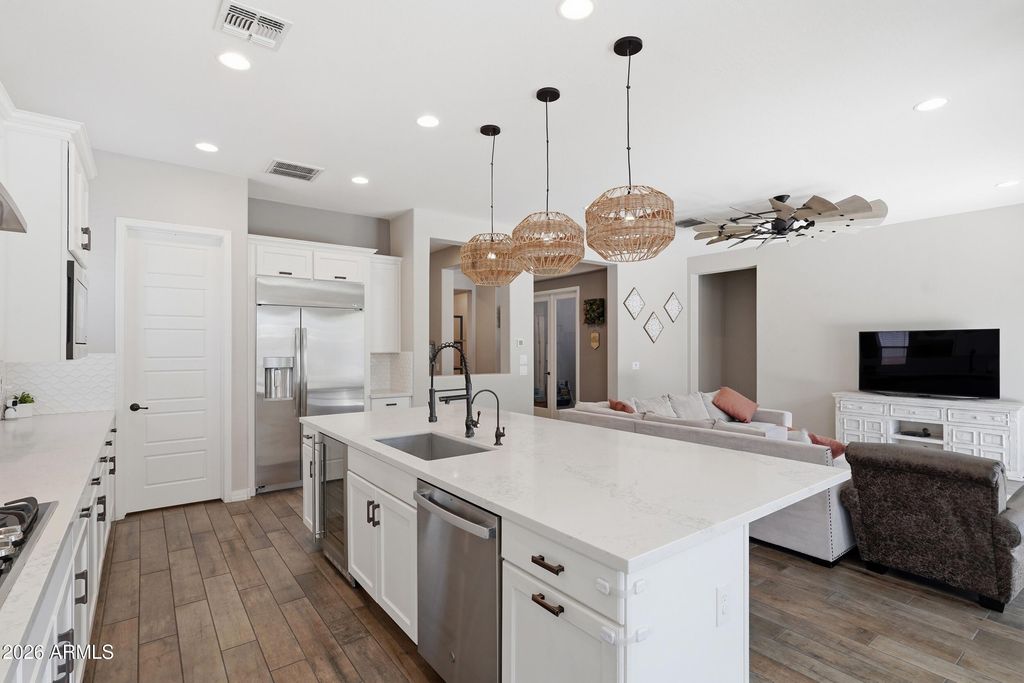 22447 N 97TH Lane, Peoria, AZ 85383 — photo 3