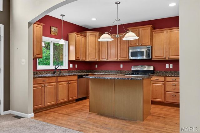 125 Carnoustie Court, St Charles, MO 63301