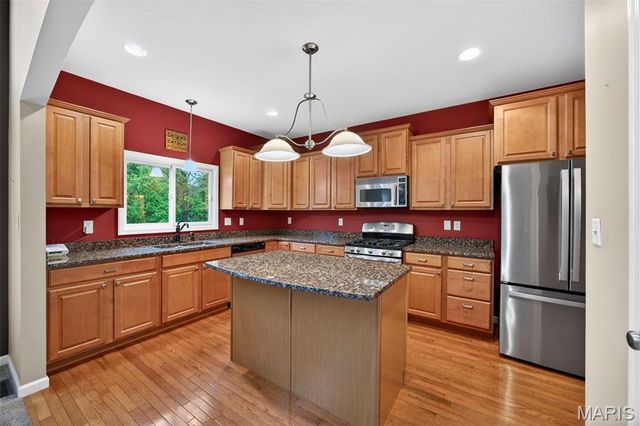 125 Carnoustie Court, St Charles, MO 63301