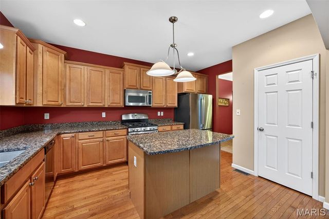 125 Carnoustie Court, St Charles, MO 63301