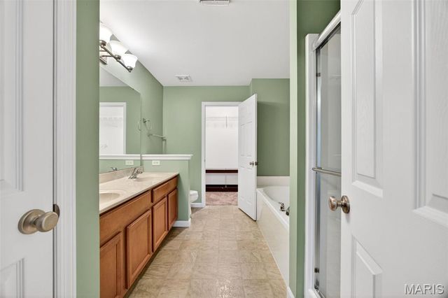 125 Carnoustie Court, St Charles, MO 63301
