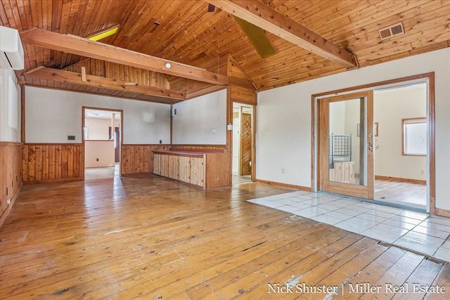 414 W State Road, Hastings, MI 49058