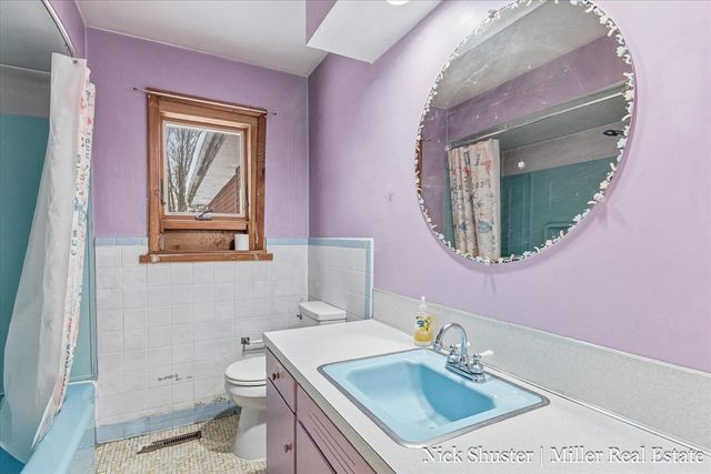 414 W State Road, Hastings, MI 49058