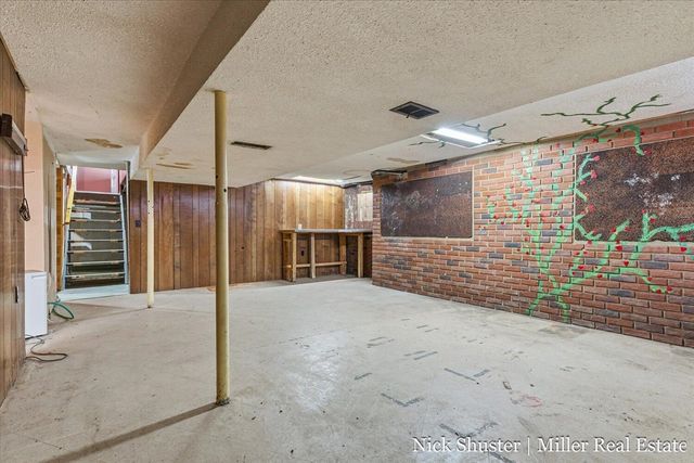 414 W State Road, Hastings, MI 49058