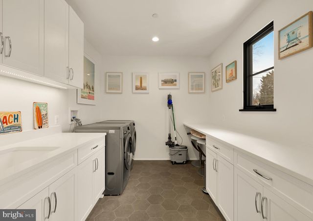 7613 GLENBROOK RD, Bethesda, MD 20814