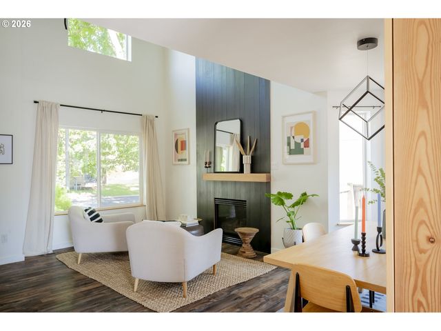 4360 Sw PLUMERIA Way, Beaverton, OR 97078