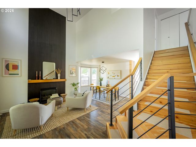 4360 Sw PLUMERIA Way, Beaverton, OR 97078