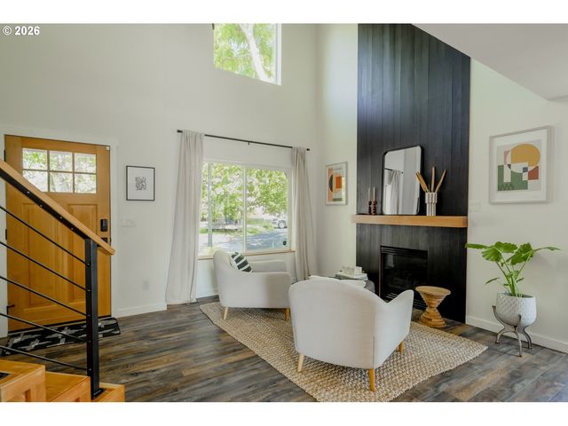 4360 Sw PLUMERIA Way, Beaverton, OR 97078