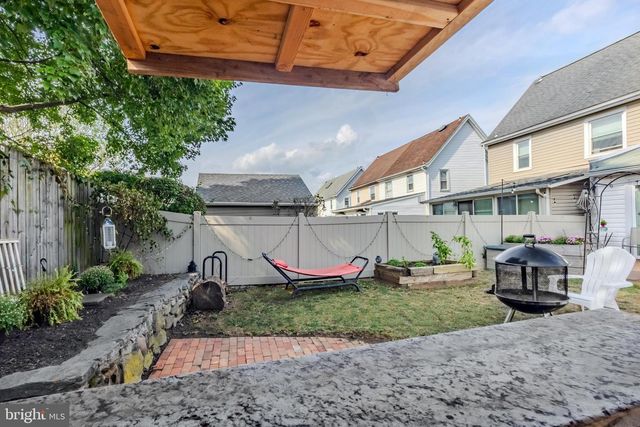 164 WOODBINE RD, Havertown, PA 19083