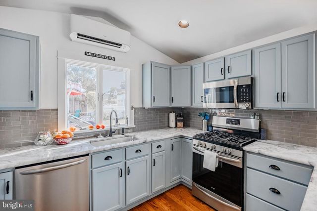 164 WOODBINE RD, Havertown, PA 19083