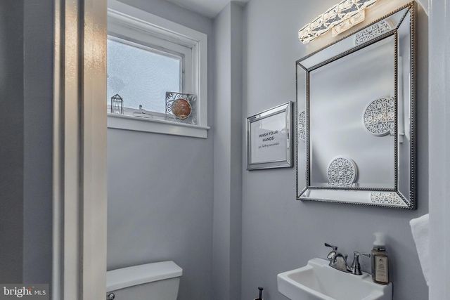 164 WOODBINE RD, Havertown, PA 19083