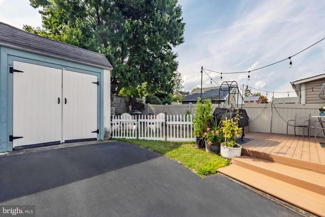 164 WOODBINE RD, Havertown, PA 19083