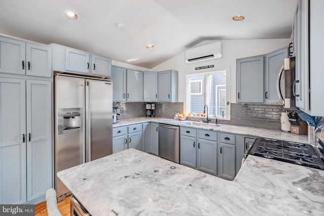 164 WOODBINE RD, Havertown, PA 19083