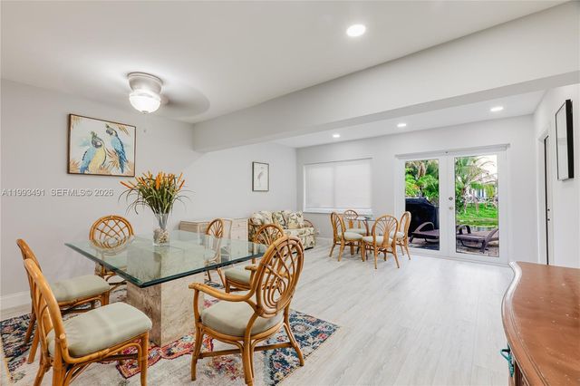 11320 NW 35th Ct B, Coral Springs, FL 33065