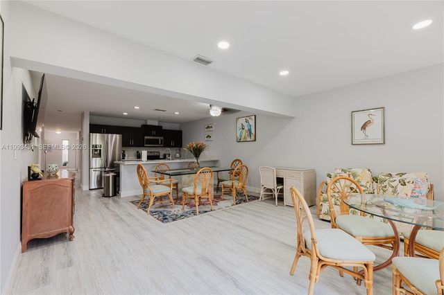 11320 NW 35th Ct B, Coral Springs, FL 33065