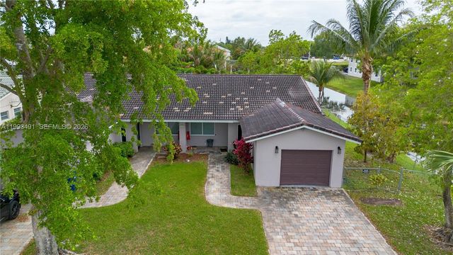 11320 NW 35th Ct B, Coral Springs, FL 33065
