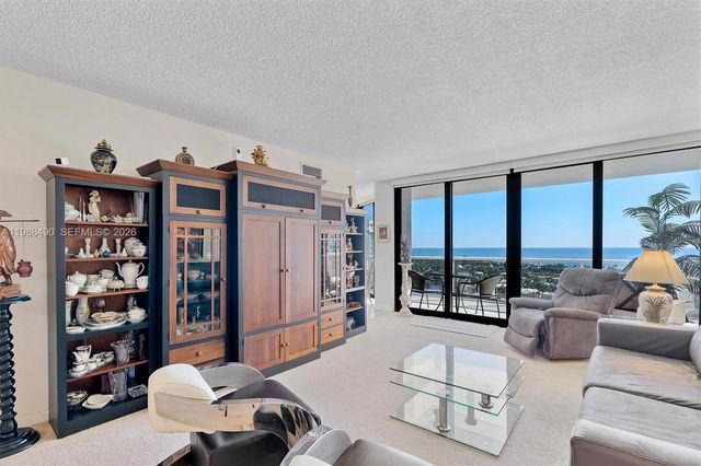20281 E Country Cub Drive 1712, Aventura, FL 33180