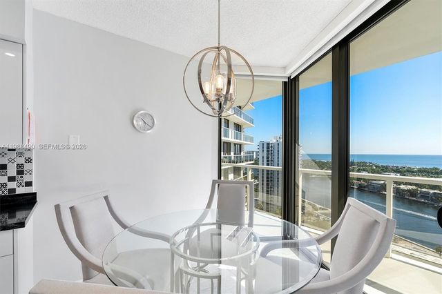 20281 E Country Cub Drive 1712, Aventura, FL 33180