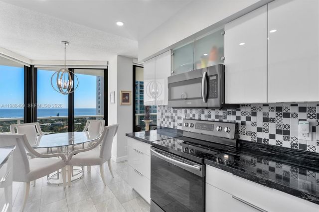 20281 E Country Cub Drive 1712, Aventura, FL 33180