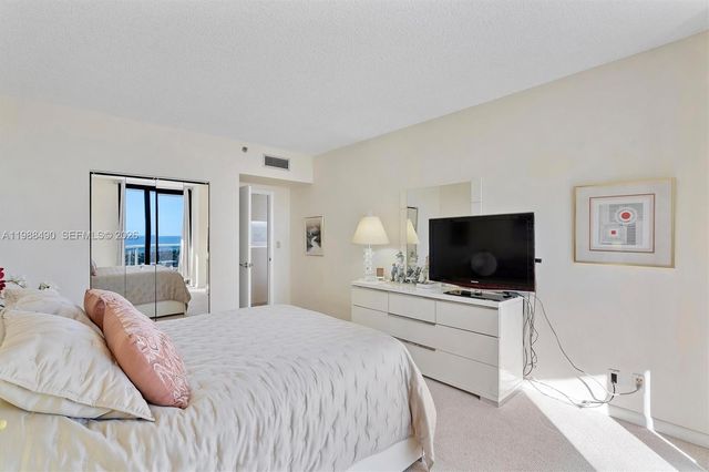 20281 E Country Cub Drive 1712, Aventura, FL 33180