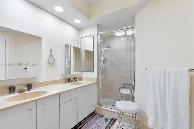 20281 E Country Cub Drive 1712, Aventura, FL 33180