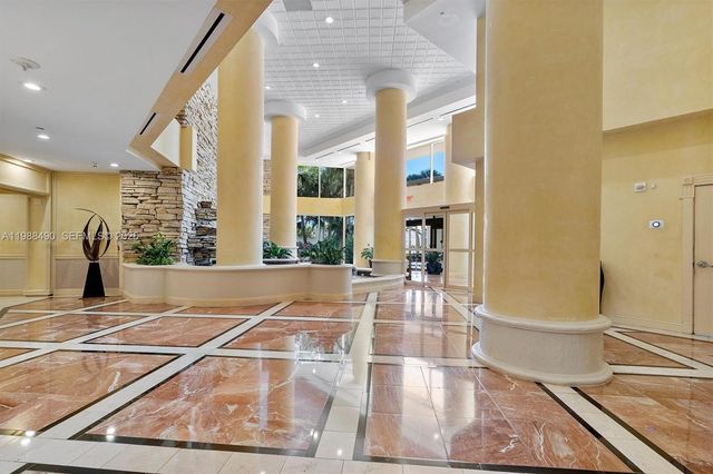 20281 E Country Cub Drive 1712, Aventura, FL 33180