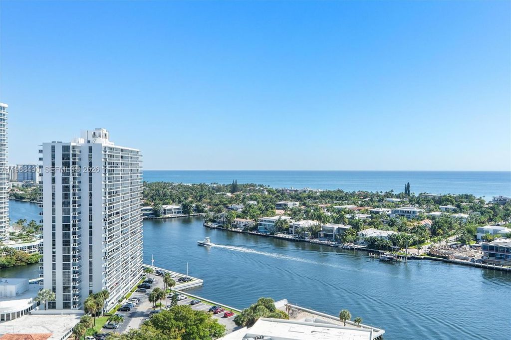 20281 E Country Cub Drive 1712, Aventura, FL 33180
