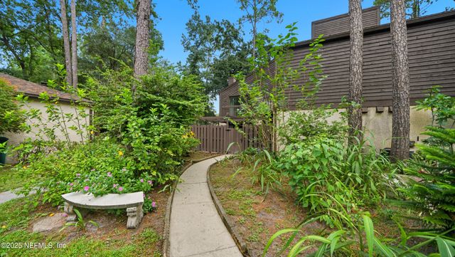 10441 BIGTREE Circle W, Jacksonville, FL 32257