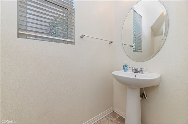 18394 Damiana, San Bernardino, CA 92407
