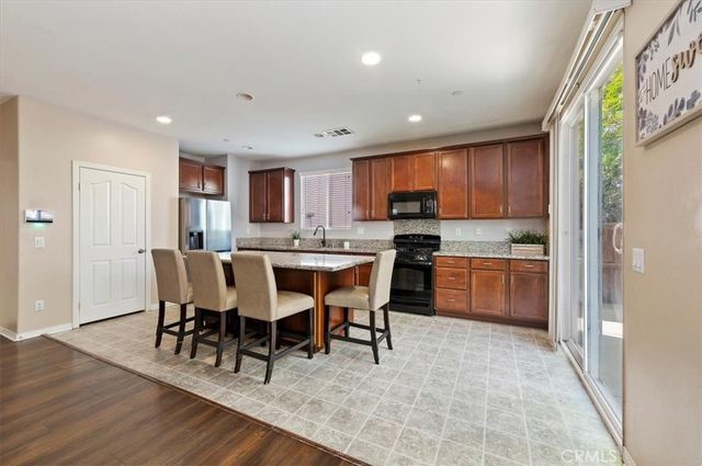 18394 Damiana, San Bernardino, CA 92407