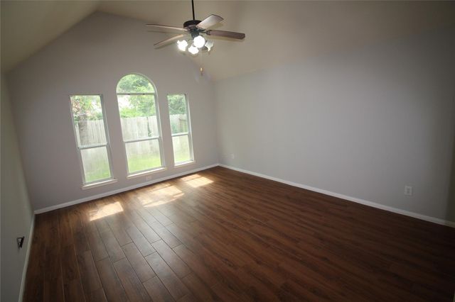 1011 Lexington Green Drive, Missouri City, TX 77459