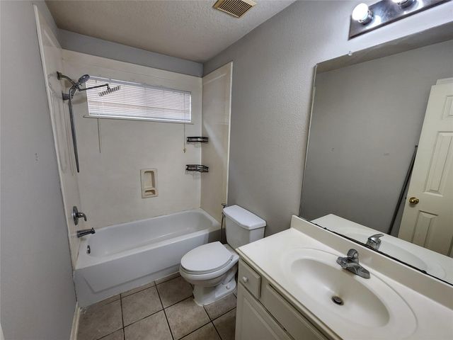 1011 Lexington Green Drive, Missouri City, TX 77459