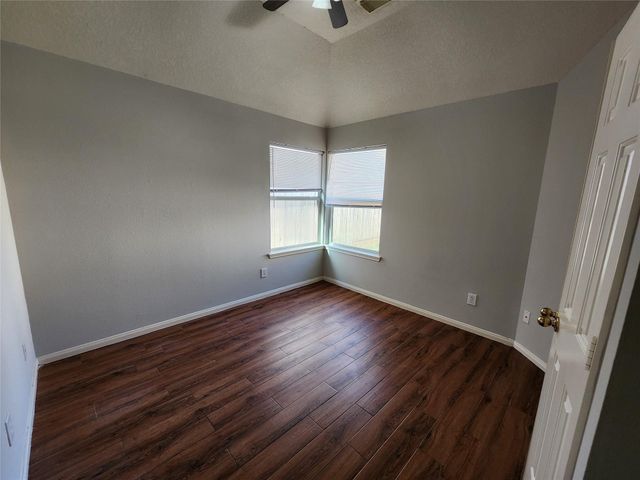 1011 Lexington Green Drive, Missouri City, TX 77459