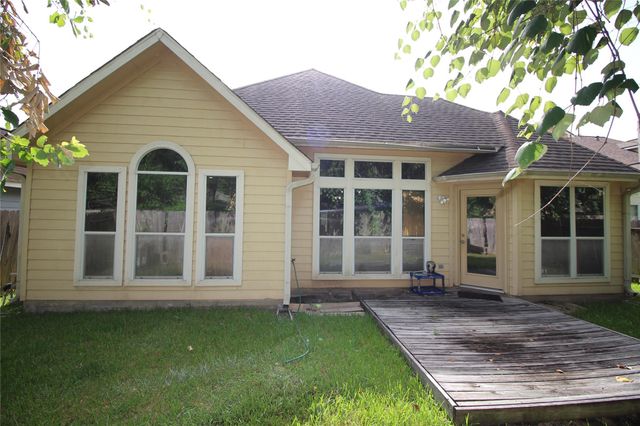 1011 Lexington Green Drive, Missouri City, TX 77459