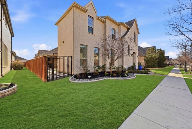 1910 Green Jasper Place, Arlington, TX 76005