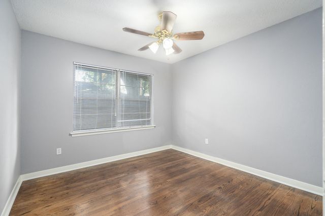 4915 Hialeah Drive, Houston, TX 77092