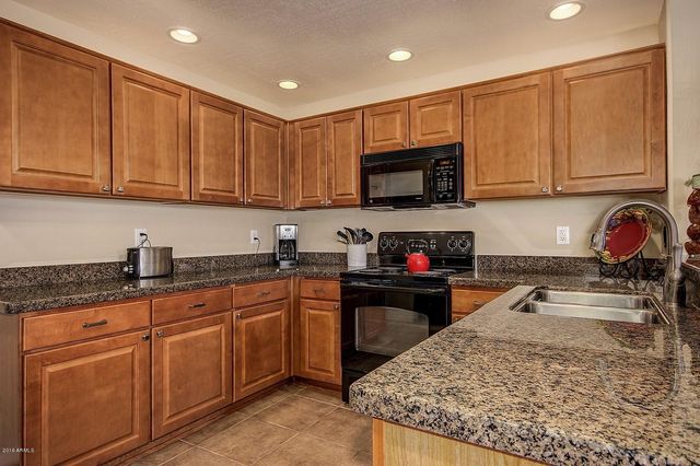 16800 E EL LAGO Boulevard 2046, Fountain Hills, AZ 85268