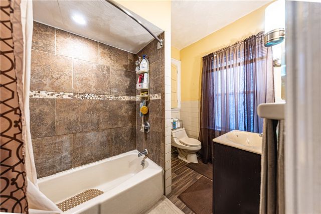 3119 Landis St, Sheraden, PA 15204