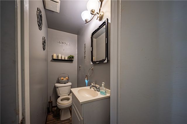 3119 Landis St, Sheraden, PA 15204