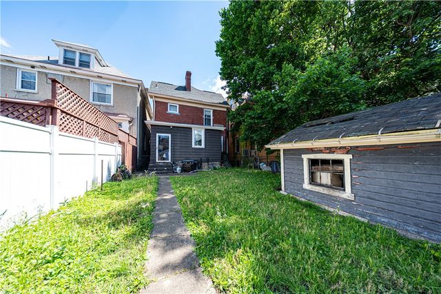 3119 Landis St, Sheraden, PA 15204