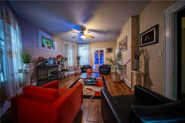 3119 Landis St, Sheraden, PA 15204