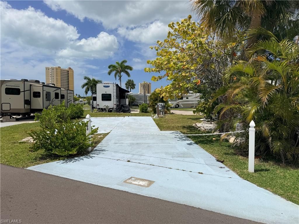 19681 Summerlin #553 RD, FORT MYERS, FL 33908 — exterior