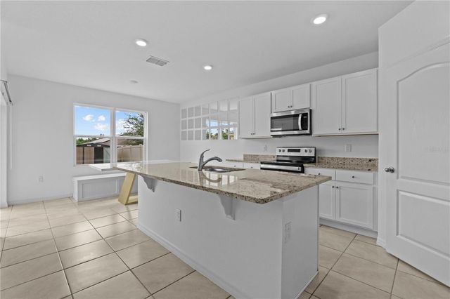 1264 CASCADES AVENUE, Davenport, FL 33837