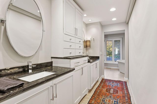 4811 Highland Road, Minnetonka, MN 55345