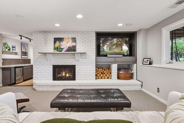 4811 Highland Road, Minnetonka, MN 55345